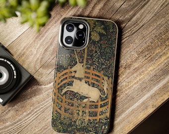 捕らわれたユニコーンのスマホケース | ルネッサンス中世アートのスマホケース | クラシカルアートのスマホケース | コテージコア | ソフトグランジダークアカデミア
