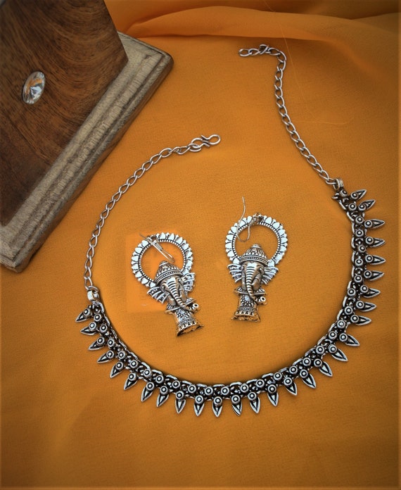 Oxidised artificial jewellery discount