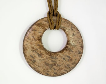 vintage 50s wood or coconut necklace.
