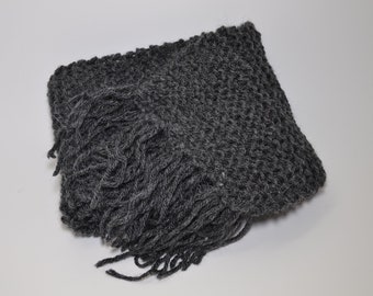 Cozy Black Wool Scarf - Warm Winter Essential