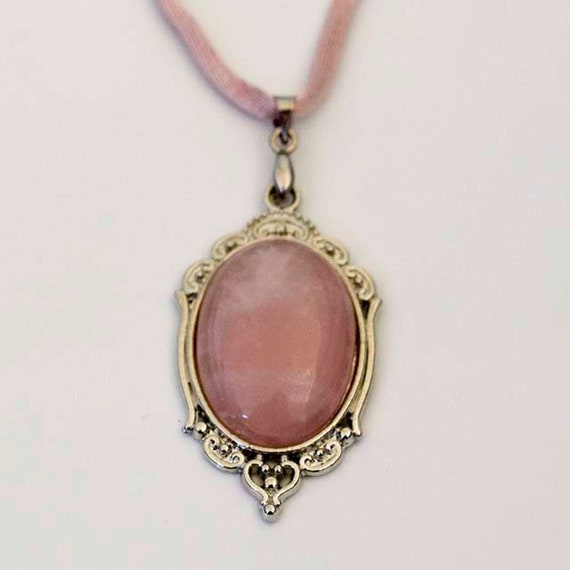 cabochon necklace