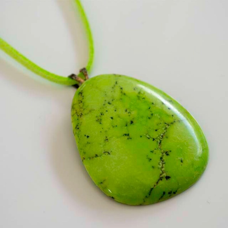 Pendant Necklace Unusual Pedant, Green Pendant Necklace Apple Green Magnesite Pendant Necklace