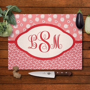 Sweet Florals Carnation pink, Design Glass Cutting Board, Personalize with your name or monogram. Perfect housewarming gift or gift for Mom