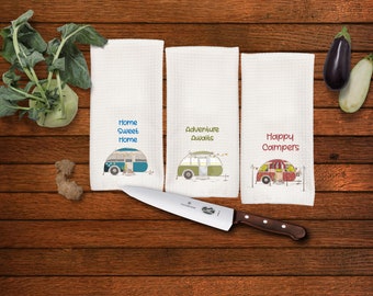 Happy Camper towel set, Great gift for camper, Hostess Gift, Dish Towels, Housewarming Gift, Wedding Shower Gift, Hand Towel