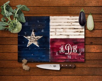 Texas Flag design Glass Cutting Board, Personalize with your name or monogram. Perfect housewarming gift or great gift for Mom