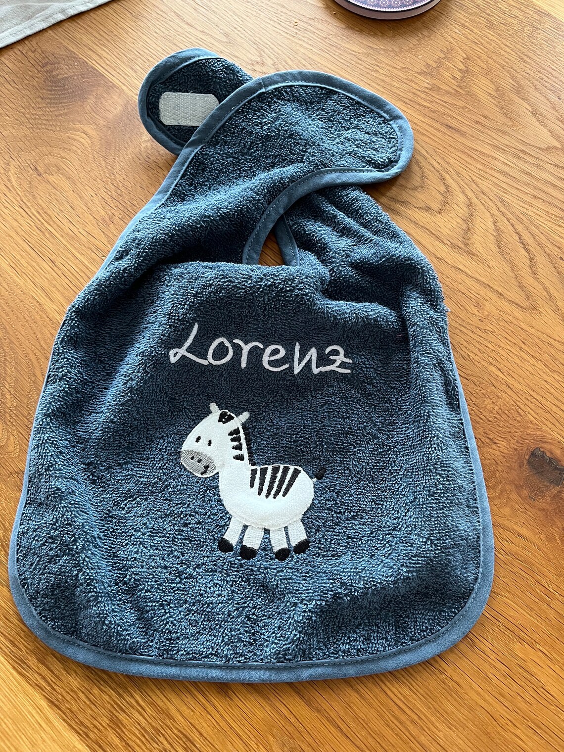 Tanjo Bestickte Windel Im Rahmen – Personalisierbares Babygeschenk Für Jungen Mit Name, Datum, Größe & Gewicht