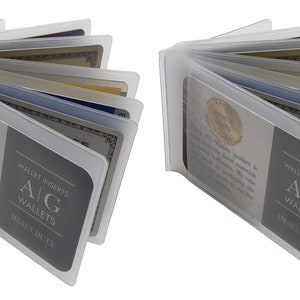 AG Wallets Juego de 2 billeteras de vinilo resistente de 6 páginas con dos pliegues para insertar tarjetas de crédito, fotos, tarjetas, identificaciones, llaves y otros accesorios