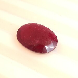 Rubis Ovale Naturel 2,75 Carats - Non Traité, Non Chauffé, Certifié IGITL, Provenance Afrique/Inde