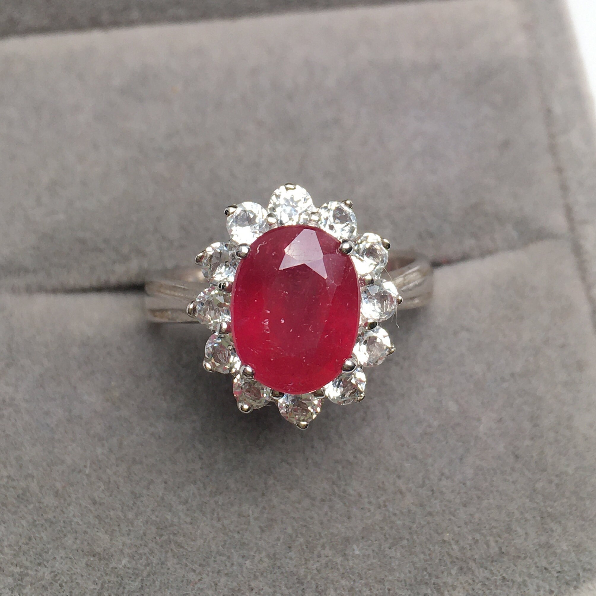 Natural Ruby Lady Ring Set in Sterling Silver Women Jewelry