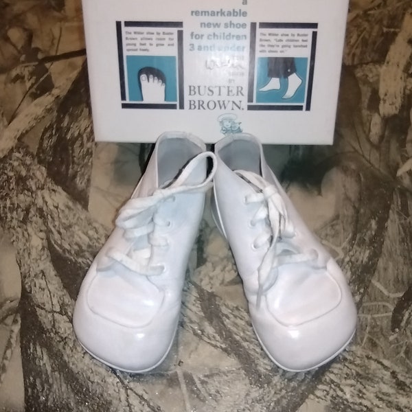 Vintage Buster Brown White Leather Baby Shoes