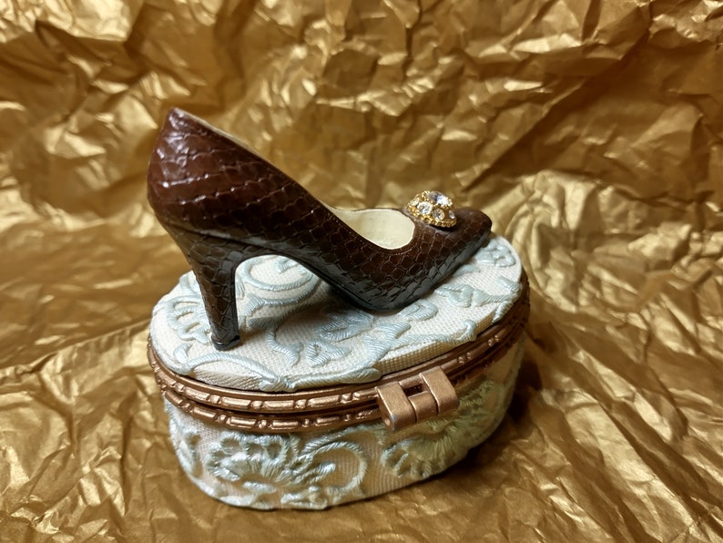 Tiny Porcelain Dress Shoe Trinket Box With Fairy Protection - Etsy