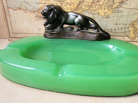Antique art deco style Jadite green Glass Lion As… - image 3