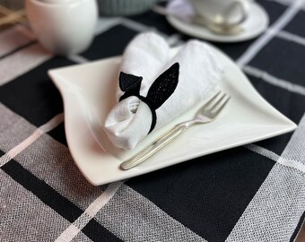 Embroidery file ITH napkin ring bunny ears 10x10