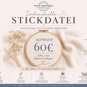 Könnte beinhalten: Eine beige Werbung für individuelle Stickdateien. Der Text lautet "Individuelle STICKDATEI" und enthält den Preis von 60€, mit dem Satz "Bitte vorher Aufwand anfragen!". Das Bild zeigt auch florale Akzente und Symbole.