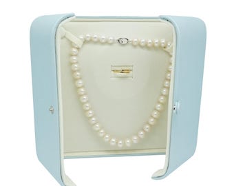 Sky Blue Velvet Necklace, Earring, and Ring Jewelry Box – Pearl