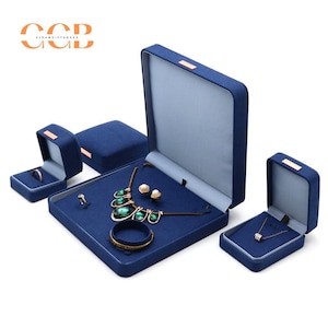 Customised engraved logo high fiber velvet jewelry box, diamond ring box, bracelet box, jewelry set box, proposal ring box