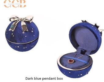 Christmas holiday jewelry & pendant gift box with bow decorations, jewelry storage box, proposal ring box, gift box