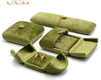 Green Velvet Jewelry Set Box with Snap Button Closure, Elegant Display Case for Rings, Earrings & Necklaces – Packaging for Jewelry Business