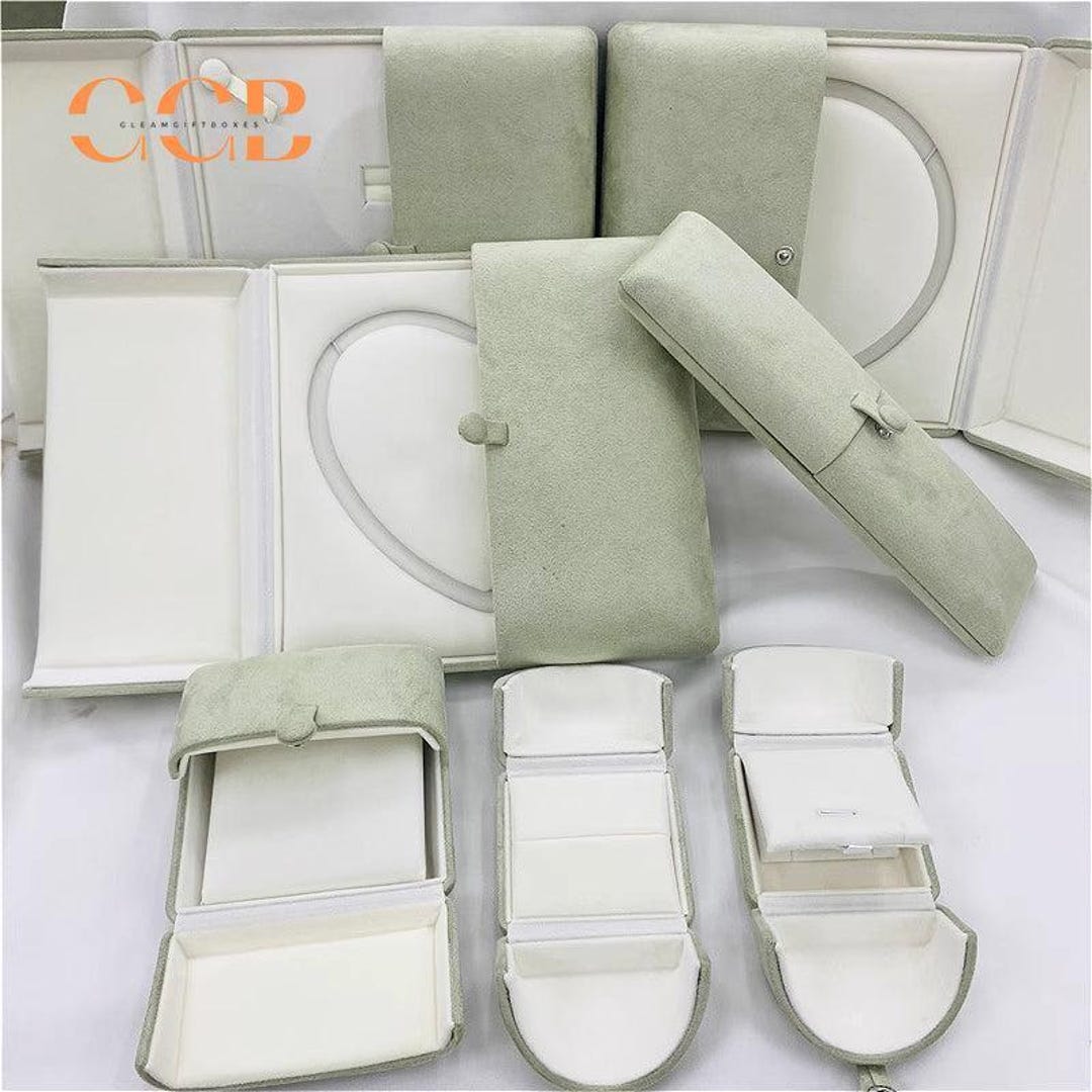 Buy Green Velvet Jewelry Boxes, Necklace Boxes, Pearl Necklace Box ...