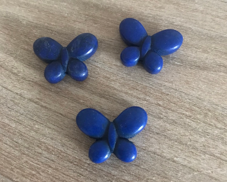 Blue howlite butterfly pearl