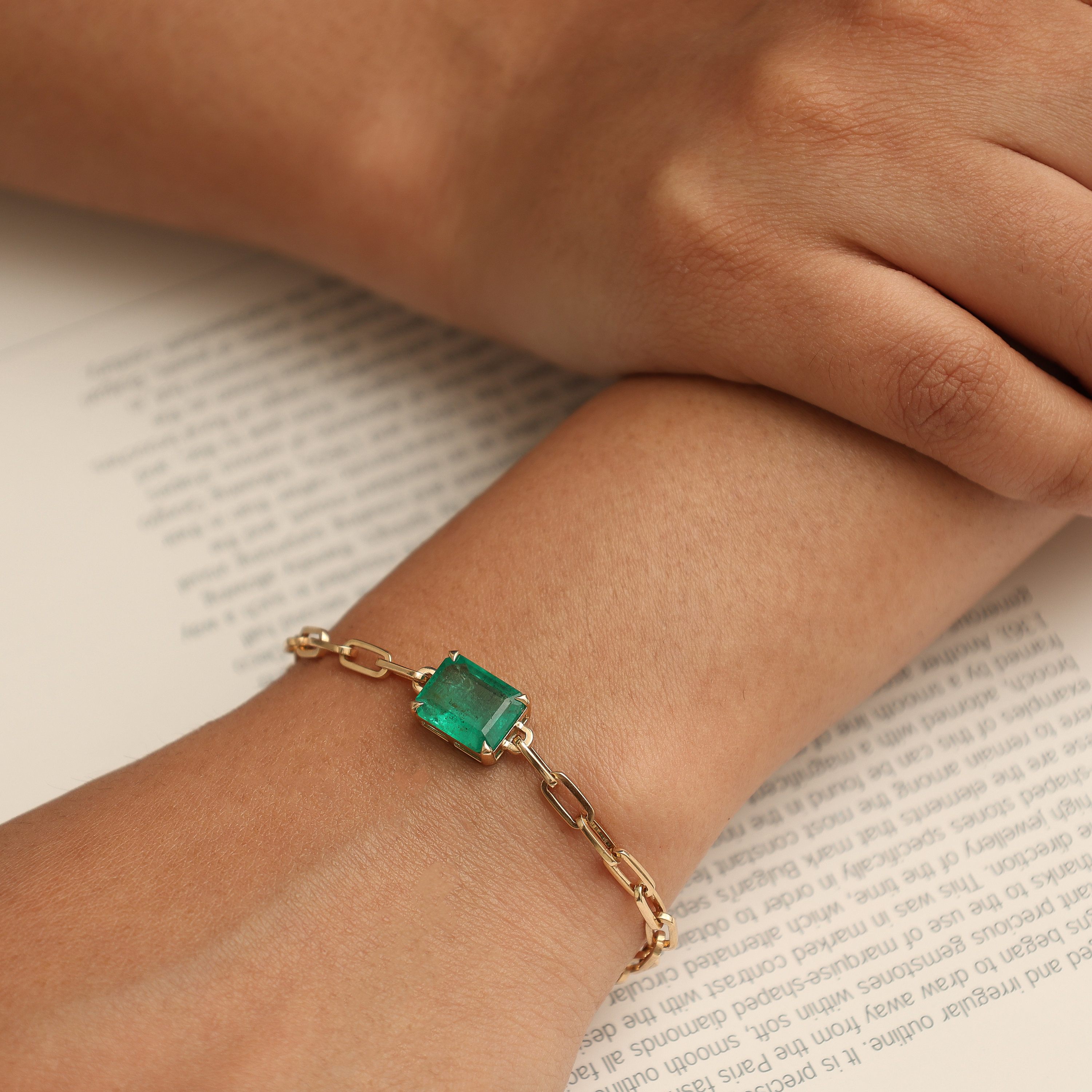 22.Emeraldブレスレット 58mm Chinese Natural Emerald Green Jadeite Jade Bangle