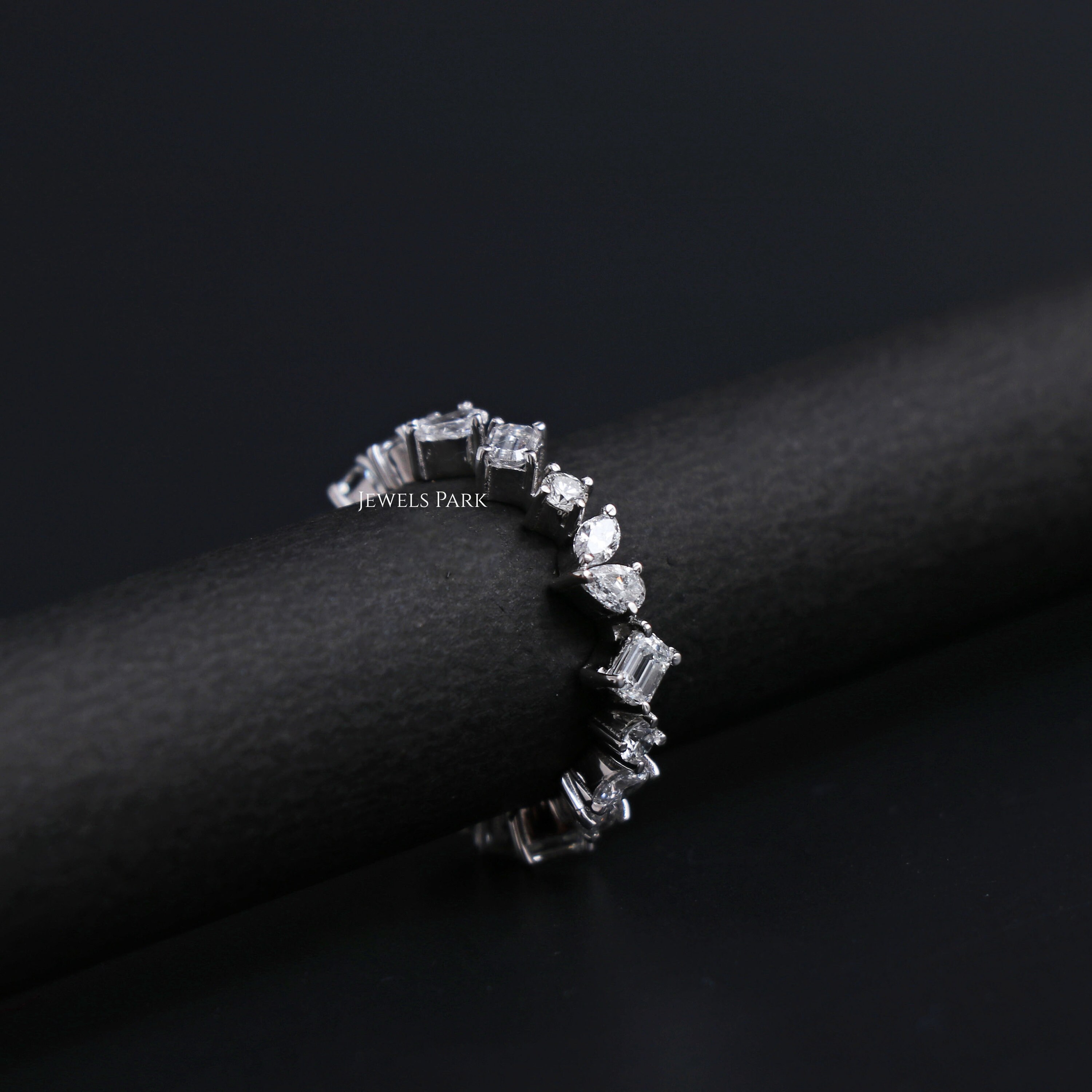 Mixed shape diamond band deals