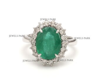 Esmeralda vintage ovalada con anillo de diamantes de oro, Anillo de diamantes de talla ovalada de esmeralda grande natural de oro, Anillo de diamantes de estilo antiguo esmeralda grande de oro