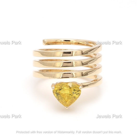 Spiral 2024 pinky ring