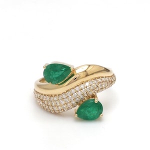 Emerald Diamond Bypass Ring Gold Statement Ring,Pear Emerald Ring, Pave Diamond Ring, May Birthstone Jewelry, Gift for Her