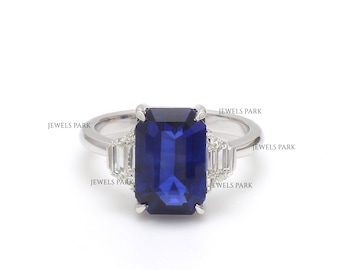 Blue sapphire three stone diamond ring in gold | Natural blue sapphire with diamond ring gold | Natural big blue sapphire wedding ring gold