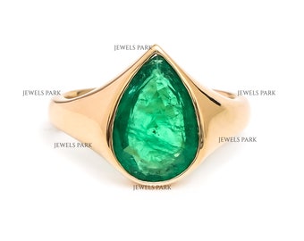 Smaragd Siegelring gold | Vintage-inspirierter minimaler Smaragd Siegelring Gold | Grüner Smaragd Siegelring gold | Smaragd Birnchen-Ring Gold
