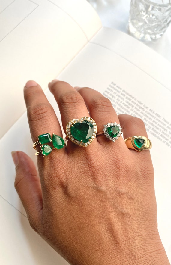 Emerald heart ring sale