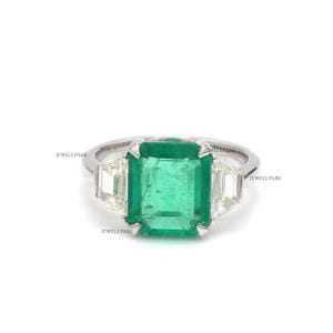 Emerald octagon three stone ring gold | Natural emerald cut emerald trapezoid diamond three stone ring | Emerald cut octagon ring gold
