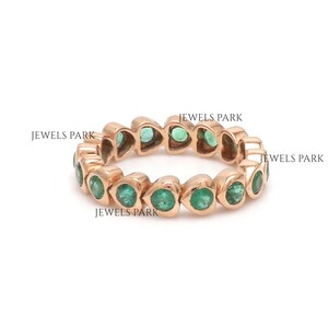 Emerald round heart shape eternity band ring gold | Natural emerald heart shape band ring gold | Heart shape with emerald eternity band gold