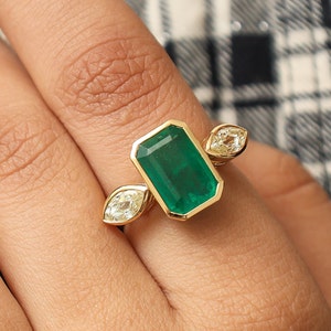 Emerald cut emerald vintage marquise diamond ring gold Natural emerald cut emerald antique ring gold Emerald bezel set diamond ring gold image 1