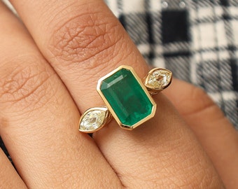 Emerald cut emerald vintage marquise diamond ring gold | Natural emerald cut emerald antique ring gold | Emerald bezel set diamond ring gold