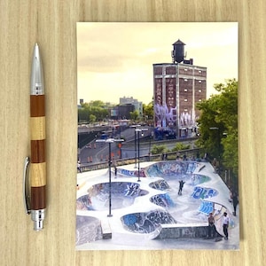 Carte Postale Montréal, "Skatepark et St Lawrence Warehouse, Montréal"