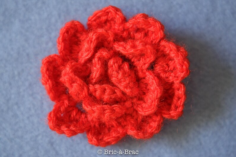 Handmade flower wool brooch acessory boho style brooch pin vintage brooch hand knitted flower wool brooch crochet flower brooch
