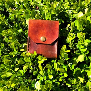 Estuche de naipes de cuero