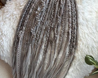 Ash blond single ended braids extensions, wavy open ends SE dreadlocks, wavy hair extension, braided and twisted in various styles locks