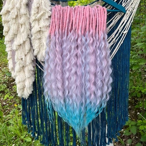 Falowane dredy Ombre DE, Kolorowe dredy robione na szydełku, Ręcznie robione falowane dredy Festival, Kręcone dredy Boho DE, Przedłużanie włosów Ombre