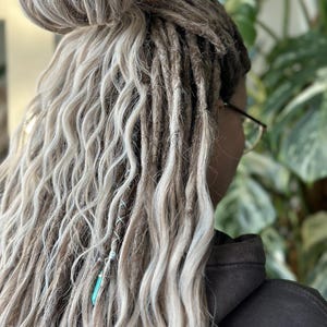 Gray synthetic dreads extensions, platinum blond wavy hair extensions, witchy wavy dreadlocks, dreadlocks USA, pacific dreadlocks