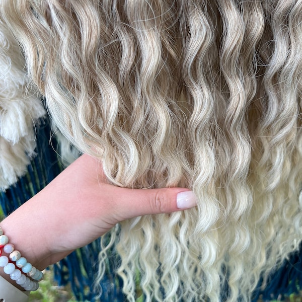 Synthetische gewellte blonde Haarverlängerungen, gehäkelte Dreads, dicke Dreads mit doppeltem Ende, boho blonde Ombre-Locken-Dreads-Zöpfe, locker gewellte Dreadlocks