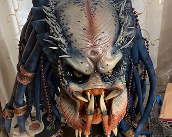 Elder Predator 2 Bust
