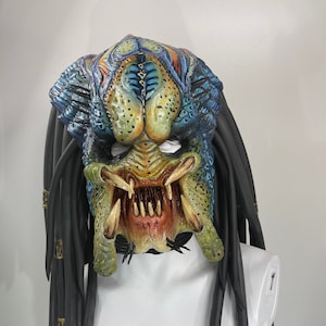 Predator-Abgesandtenmaske