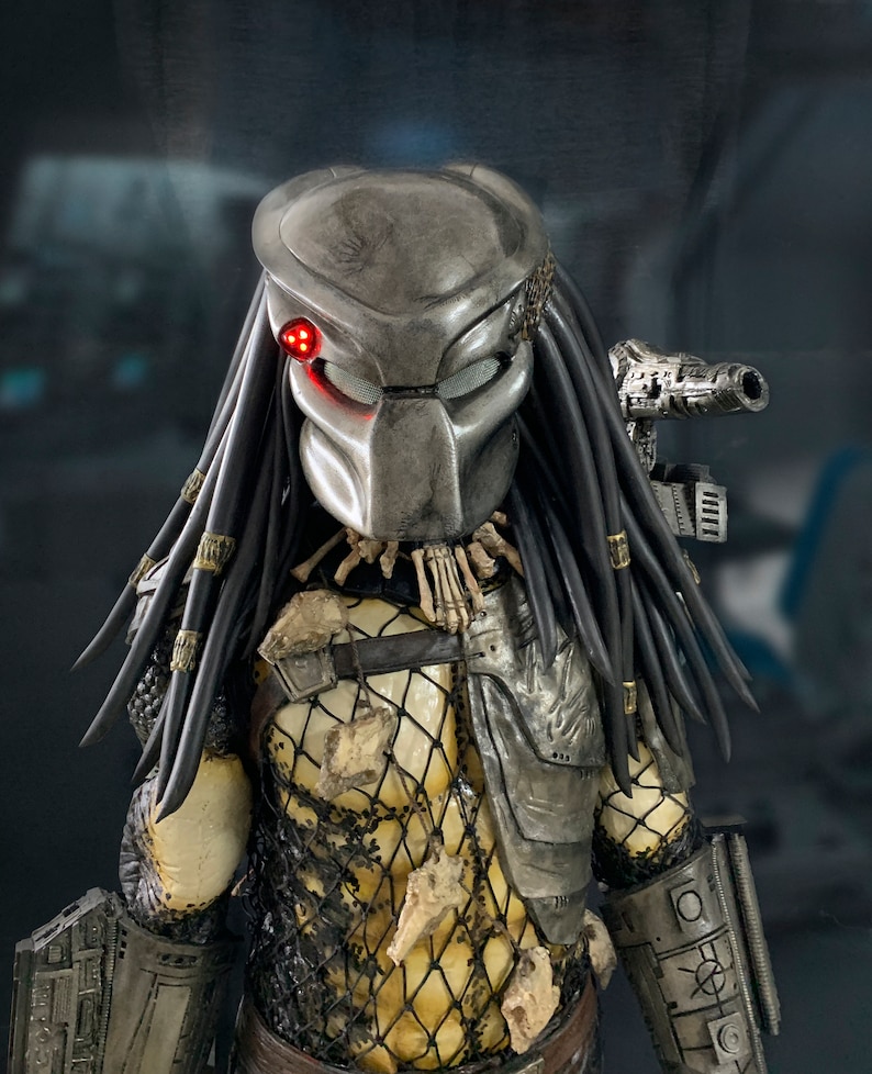 Predator Deluxe Cosplay Costume image 5