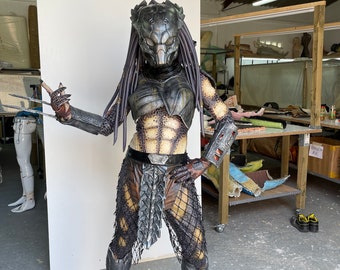 Predator Girl Cosplay Costume