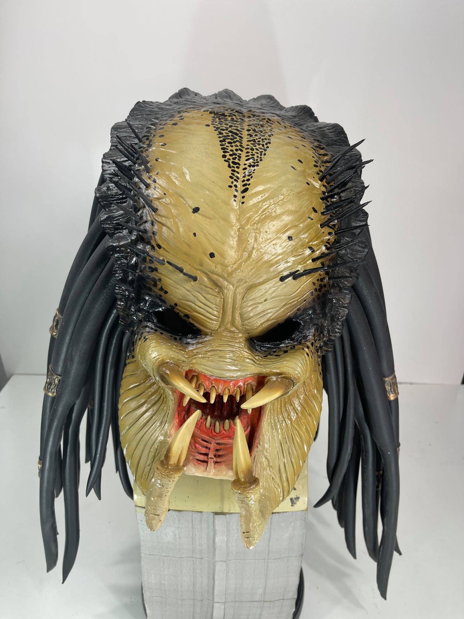 ケルティックプレデター バトルダメージマスク ケルティックプレデター バトルダメージマスク レビュー:NECA