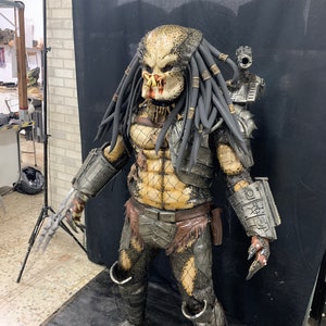 Predator Deluxe Cosplay Costume image 10