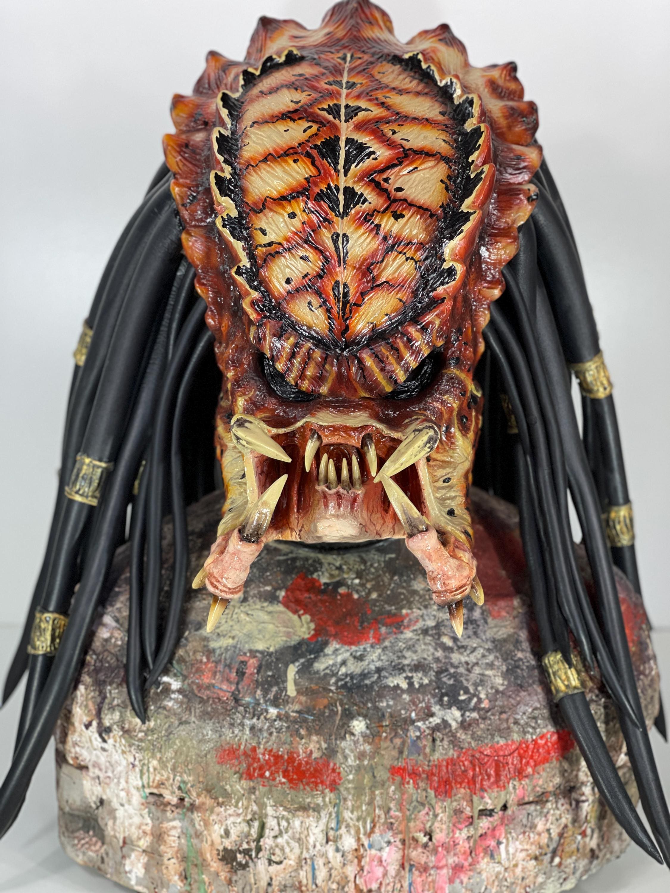 カ*ス様 【希少】サイドショウ　シティハンタープレデター マスク 1/1スケール il_fullxfull.6197578039_k99i.jpg